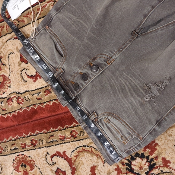 2/40 NWT Grey distressed jeans - Picture 8 of 13